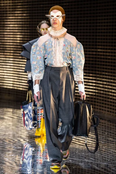 Look 47